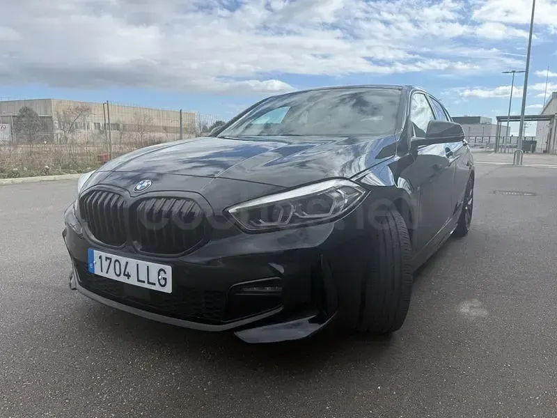 Usado BMW 118 Comfort Edition 136 CV (100 kW) 2020 Negro Berlina