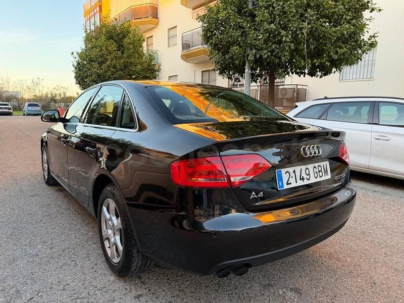 Usado Audi A4 140 CV (102 kW) 2008 Negro Berlina