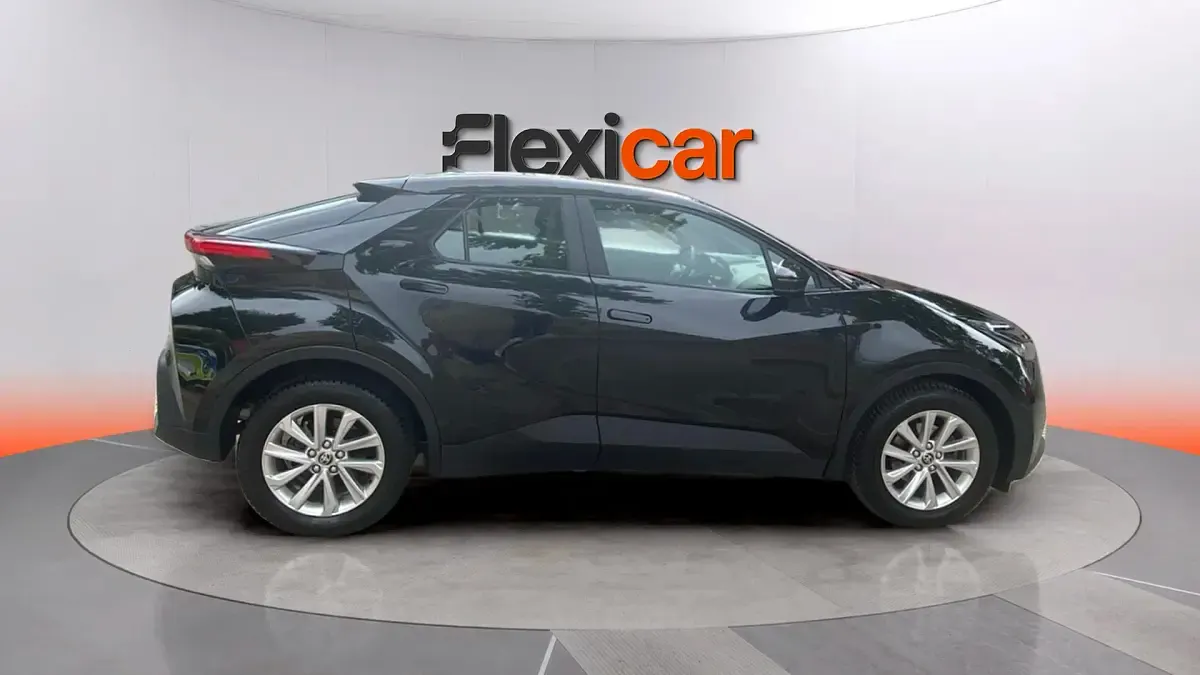 Usado Toyota C-HR Active 140 CV (102 kW) 2024 Negro SUV