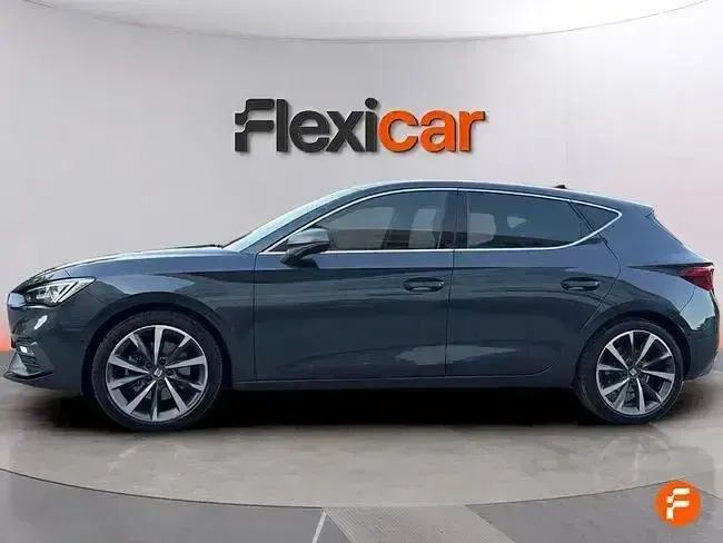 Usado Seat Leon FR 150 CV (110 kW) 2020 Gris Berlina