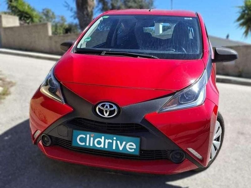 Occasion Toyota Aygo X-play 72 PK (52 kW) 2018 Rood Hatchback