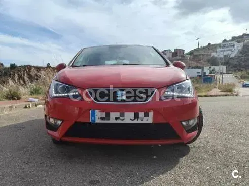 Usado Seat Ibiza FR 90 CV (66 kW) 2016 Rojo Berlina