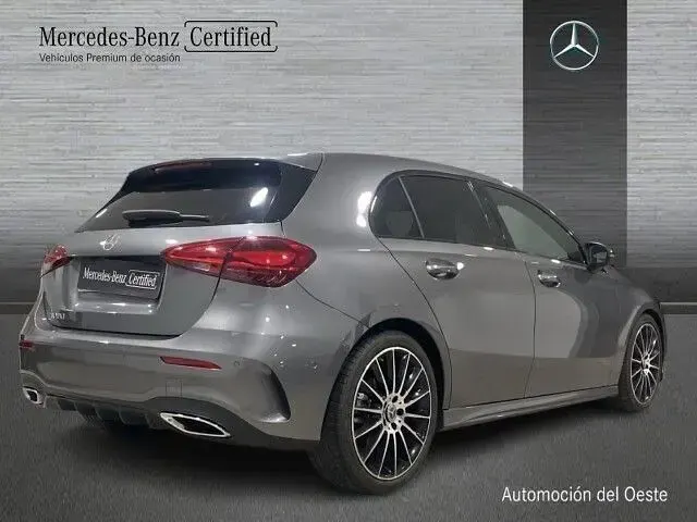 Usado Mercedes A180 136 CV (100 kW) 2025 Gris montaña