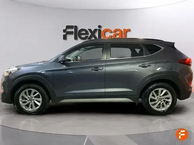 Usado Hyundai Tucson 116 CV (85 kW) 2018 Gris SUV