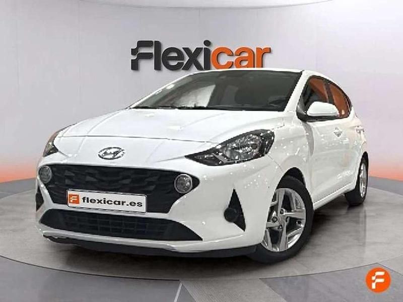 Usado Hyundai i10 67 CV (49 kW) 2022 Blanco Utilitario