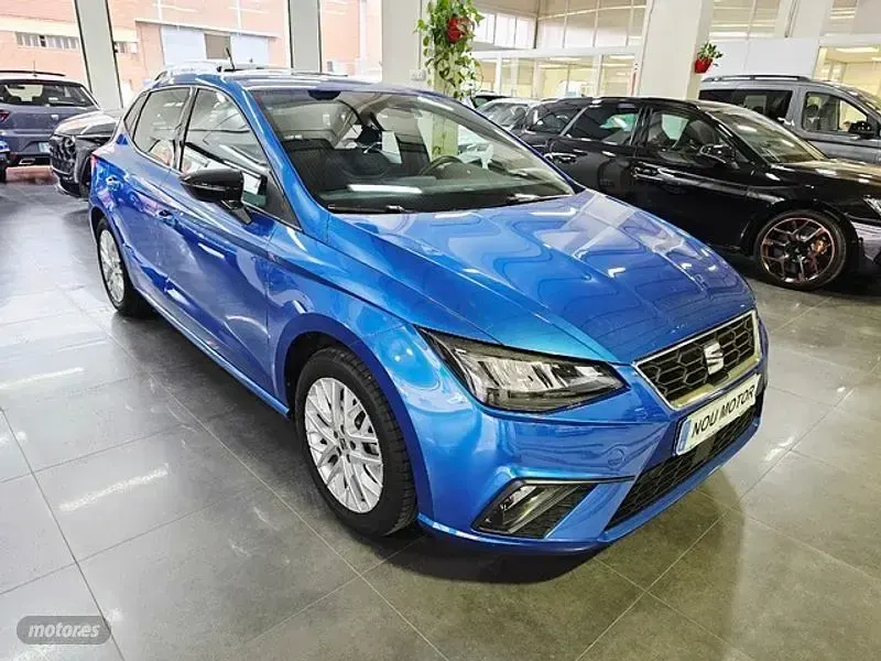 Usado Seat Ibiza FR 115 CV (84 kW) 2025 Azul Utilitario