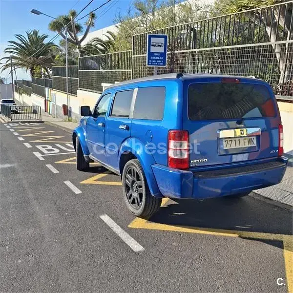 Usado Dodge Nitro SXT 177 CV (130 kW) 2007 Azul SUV