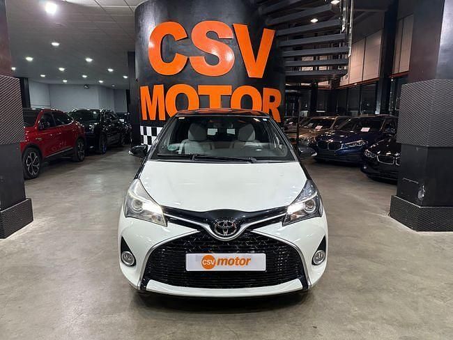Usado Toyota Yaris Active 101 CV (74 kW) 2016 Blanco Berlina