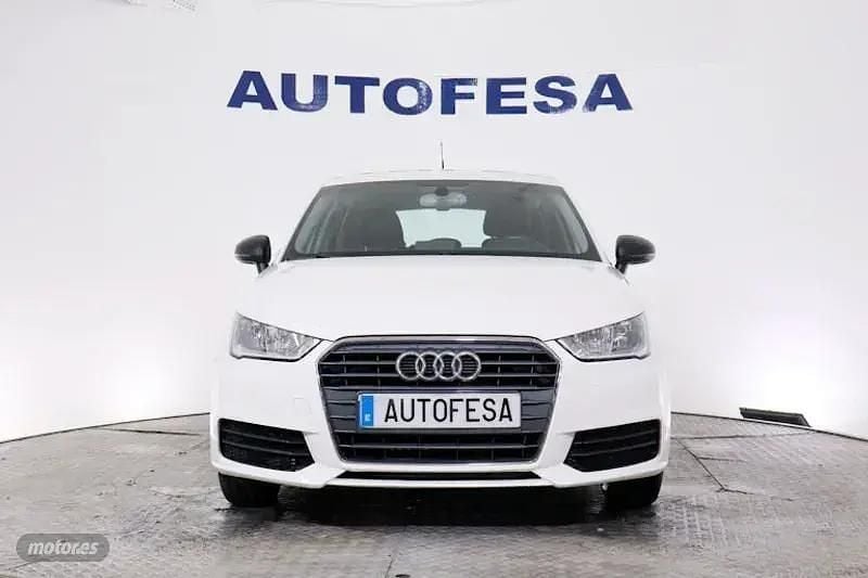 Usado Audi A1 Sportback Attraction 95 CV (69 kW) 2016 Blanco Utilitario