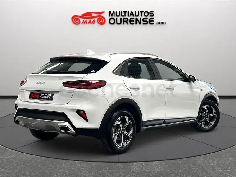 Usado Kia XCeed 136 CV (100 kW) 2022 Blanco SUV