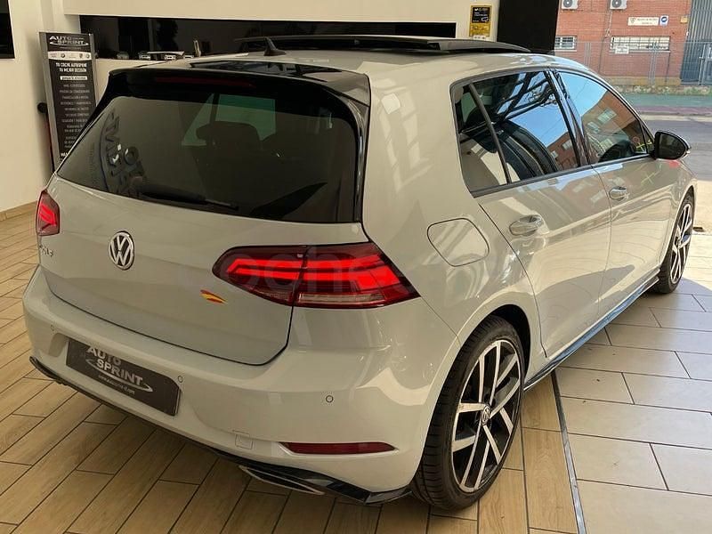 Usado VW Golf VII Sport 150 CV (110 kW) 2018 Blanco Berlina