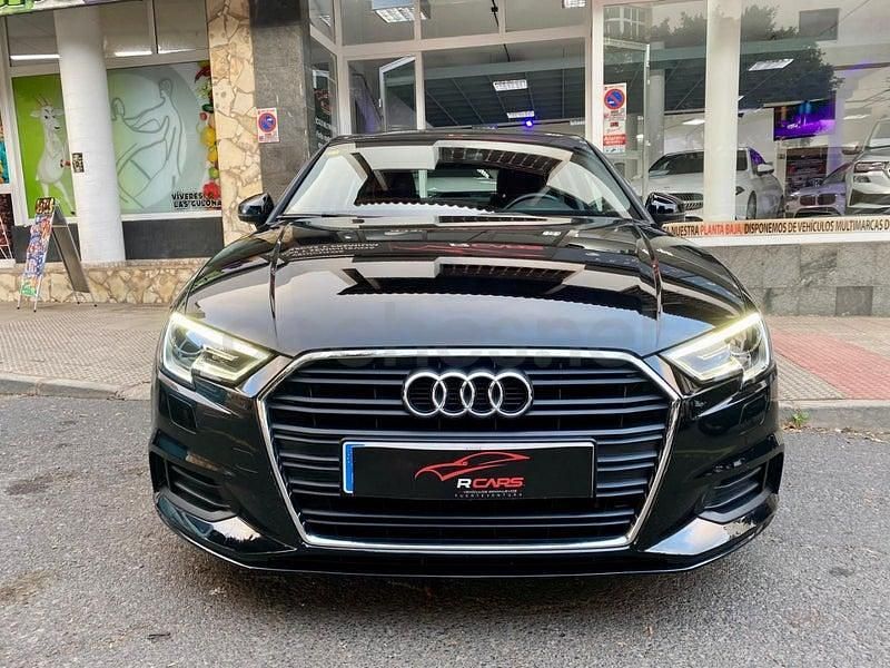 Usado Audi A3 116 CV (85 kW) 2018 Negro Berlina