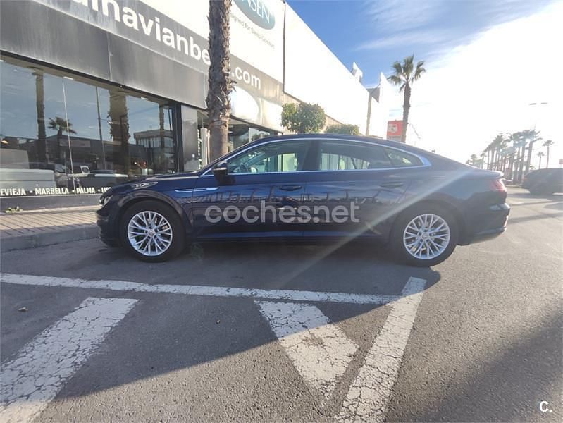 Usado VW Arteon 150 CV (110 kW) 2019 Azul Berlina