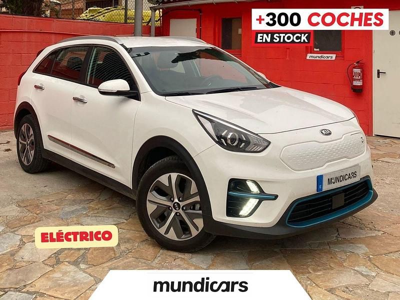 Blanco Usado 2021 Kia e-Niro SUV | 16.990 € (Un poco caro) - Imagen 1/4