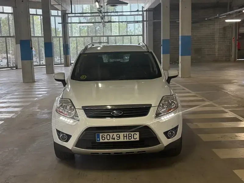 Usado Ford Kuga Titanium 140 CV (102 kW) 2012 Blanco SUV