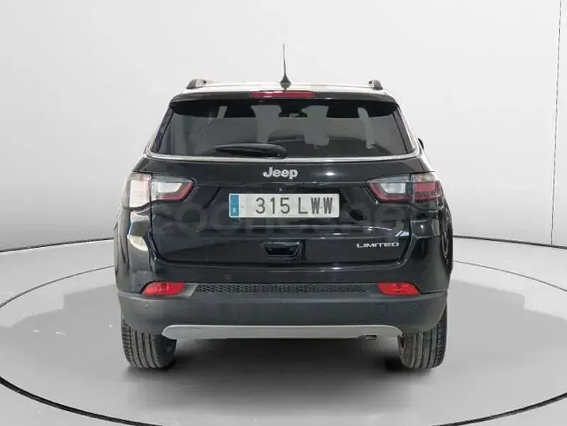 Usado Jeep Compass Limited 130 CV (95 kW) 2022 Negro SUV