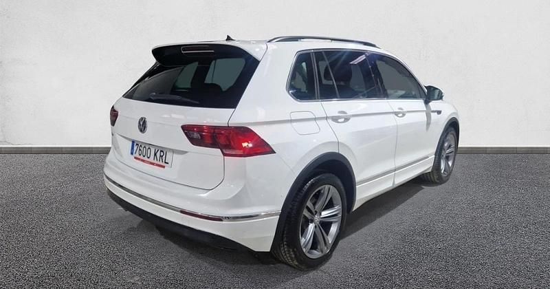 Usado VW Tiguan Sportline 150 CV (110 kW) 2018 SUV