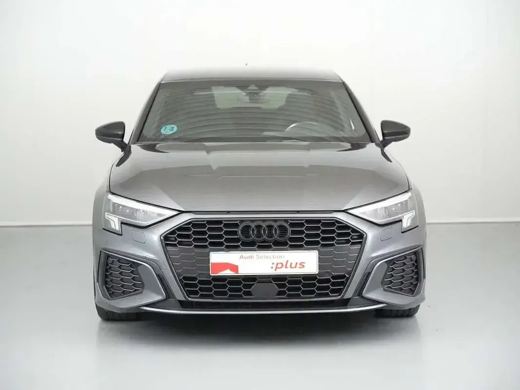 Usado Audi A3 Sportback S-Line 150 CV (110 kW) 2025 Gris Utilitario