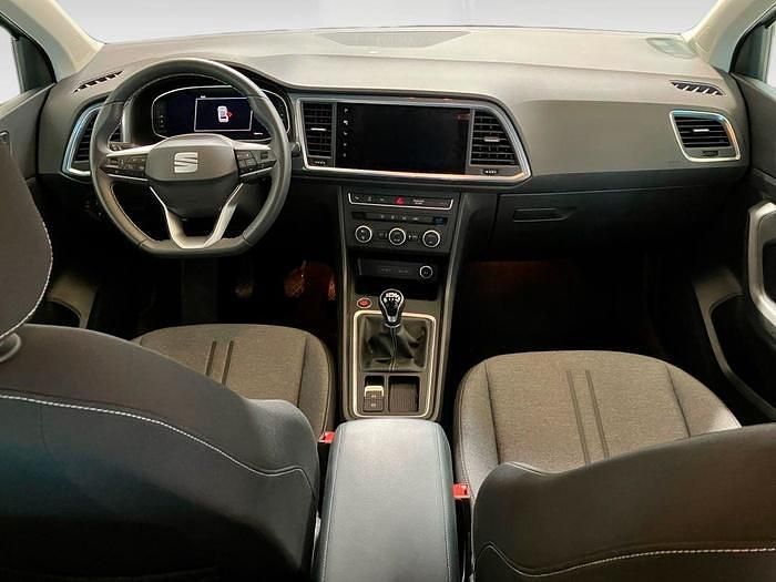 Usado Seat Ateca Style 150 CV (110 kW) 2025 Gris plata SUV