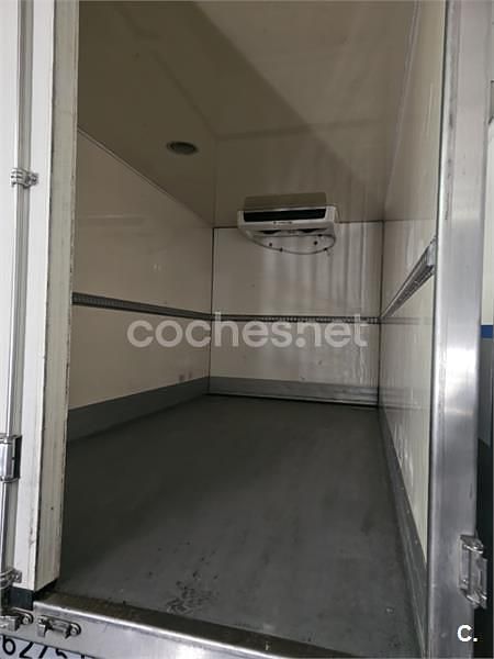 Usado Nissan Cabstar 136 CV (100 kW) 2013 Blanco Pickup/Camioneta