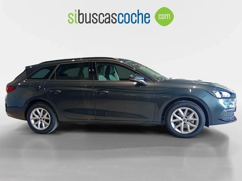 Usado Seat Leon ST Style 150 CV (110 kW) 2025 Gris/plata Familiar
