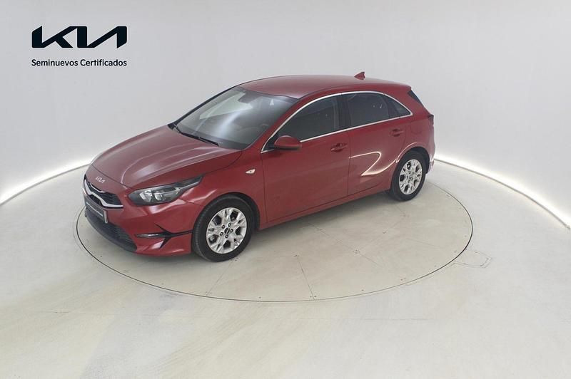 Infra red Usado 2024 Kia Ceed Berlina | 18.180 € (Buen precio) - Imagen 1/4