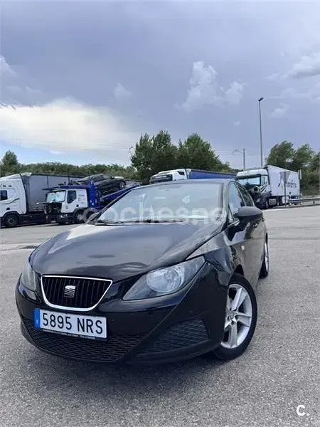 Usado Seat Ibiza 60 CV (44 kW) 2012 Negro Berlina