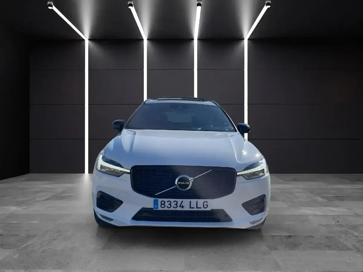 Usado Volvo XC60 R-Design 197 CV (144 kW) 2020 Blanco SUV