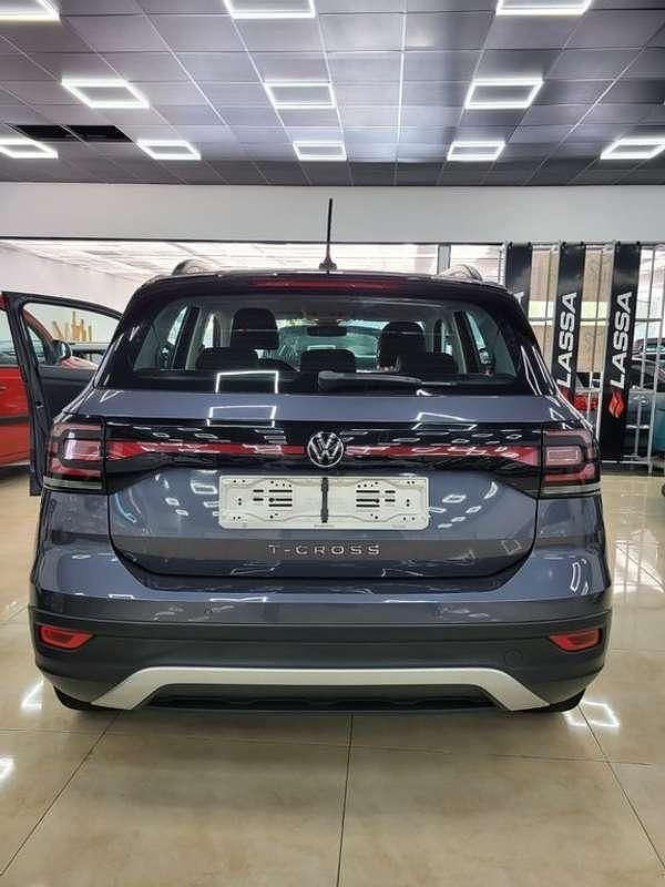 Usado VW T-Cross Advance 110 CV (80 kW) 2022 Gris SUV