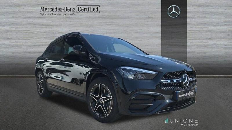 Usado Mercedes GLA200 150 CV (110 kW) 2025 Negro SUV