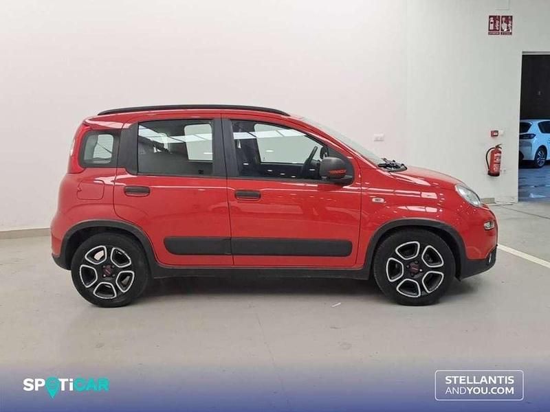 Usado Fiat Panda City Life 71 CV (52 kW) 2021 Rojo Berlina