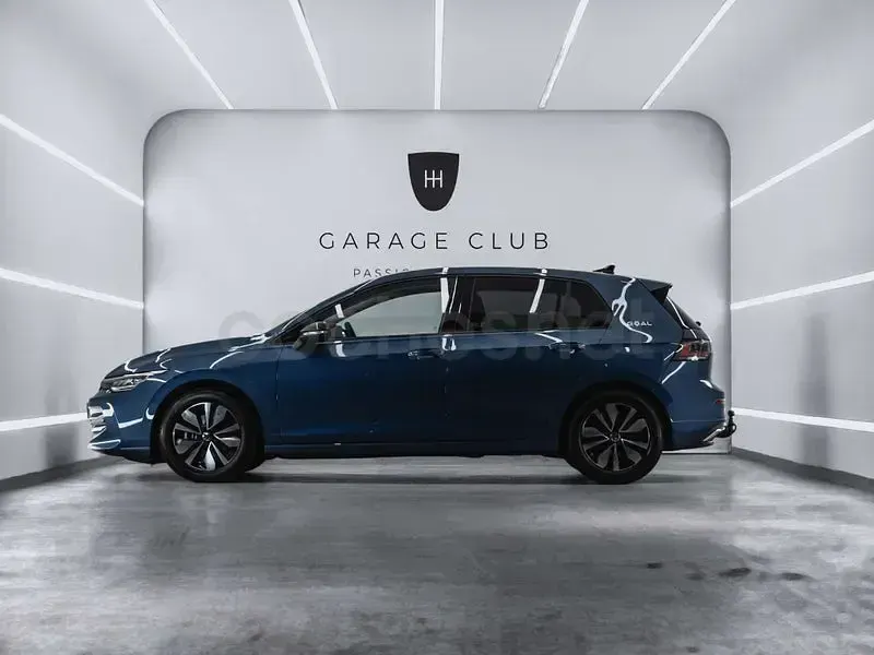 Occasion VW Golf VIII Style 150 ch (110 kW) 2025 Bleue Berline