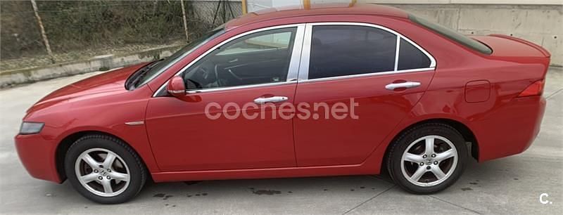 Usado Honda Accord Sport 155 CV (114 kW) 2005 Rojo Berlina