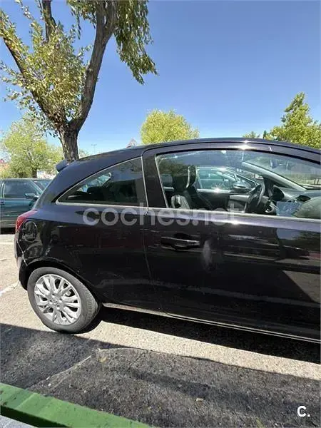 Usado Opel Corsa 80 CV (58 kW) 2009 Negro Utilitario
