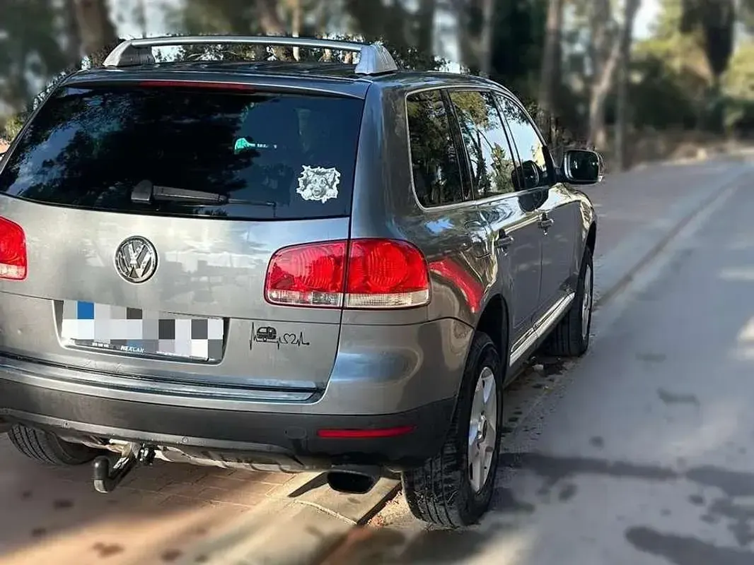 Usado VW Touareg R 174 CV (127 kW) 2004 Gris SUV