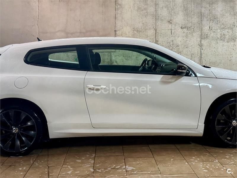 Blanco Usado 2011 VW Scirocco Coupe | 10.900 € (Precio justo) - Imagen 1/4
