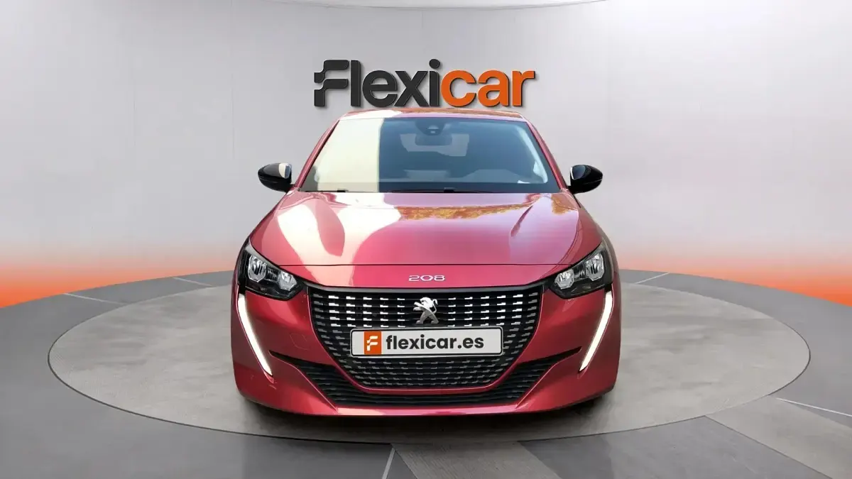 Usado Peugeot 208 Allure 101 CV (74 kW) 2022 Rojo Utilitario
