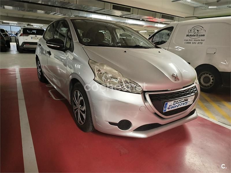 Gris / plata Usado 2015 Peugeot 208 Active Utilitario | 2850 € (Super precio) - Imagen 1/3