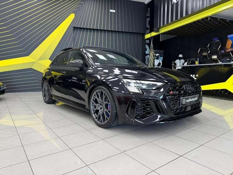 Usado Audi RS3 Sportback Performance 407 CV (299 kW) 2023 Azul Utilitario