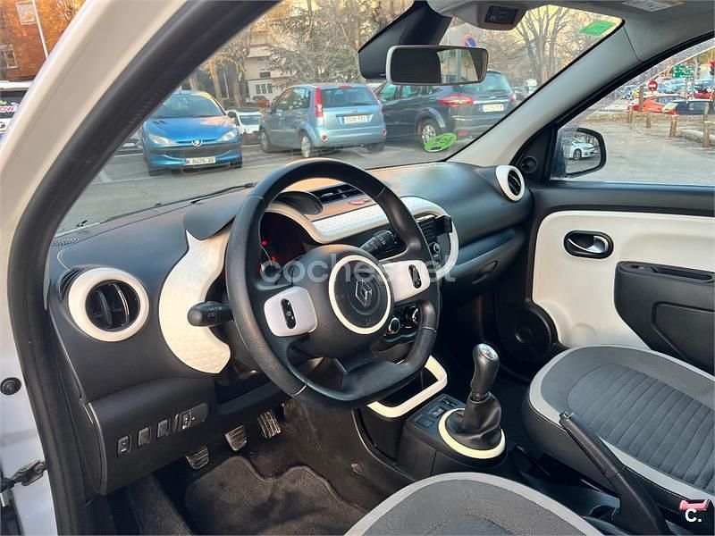 Usado Renault Twingo Intens 70 CV (51 kW) 2015 Blanco Utilitario