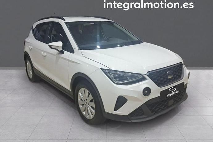 Usado Seat Arona Style Plus 110 CV (80 kW) 2022 SUV
