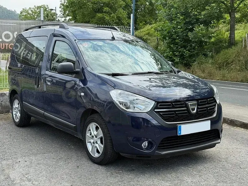 Usado Dacia Dokker 95 CV (69 kW) 2021 Azul Monovolumen