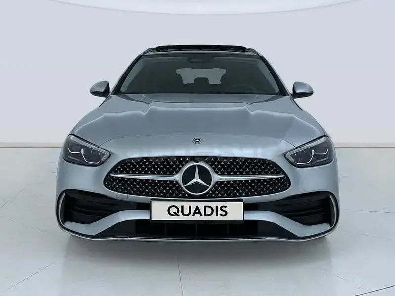 Usado Mercedes C220 200 CV (147 kW) 2025 Gris / plata Familiar