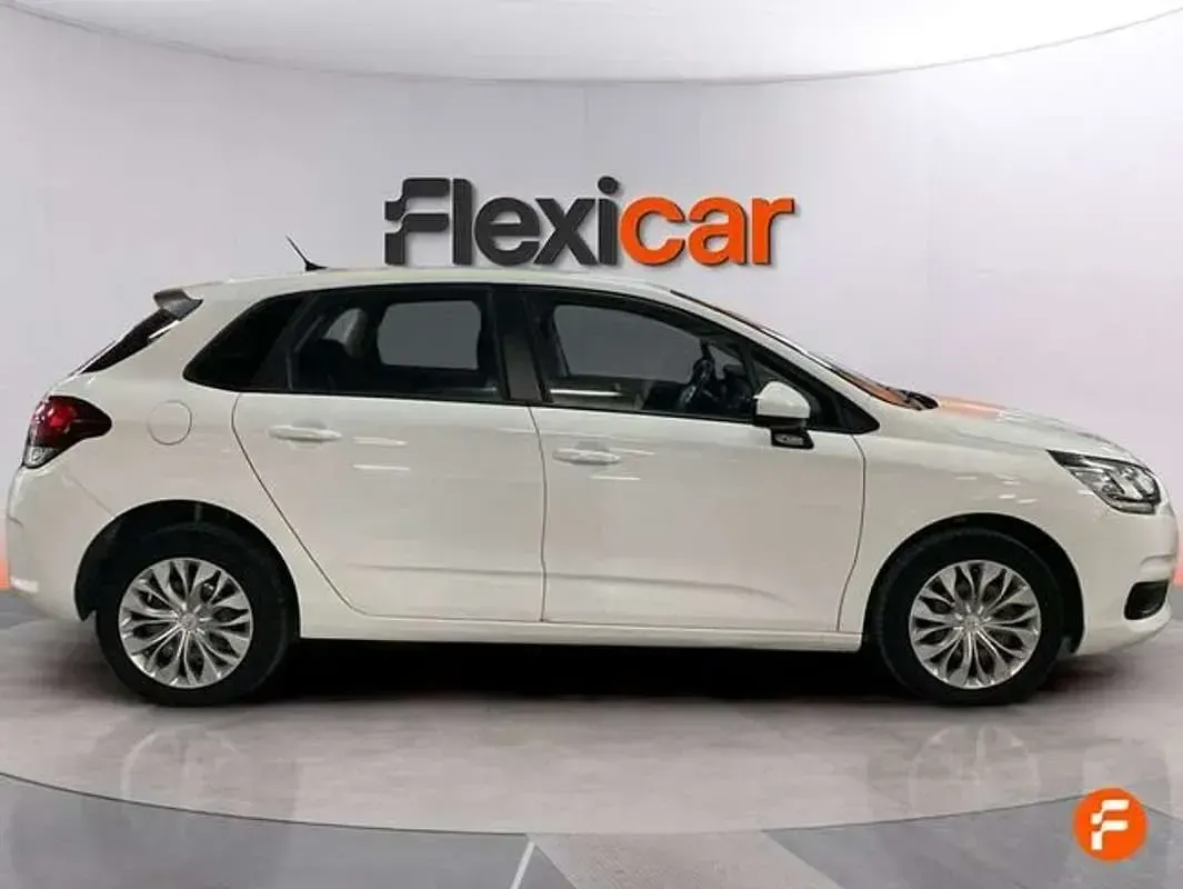 Usado Citroën C4 Live 99 CV (72 kW) 2017 Blanco Berlina