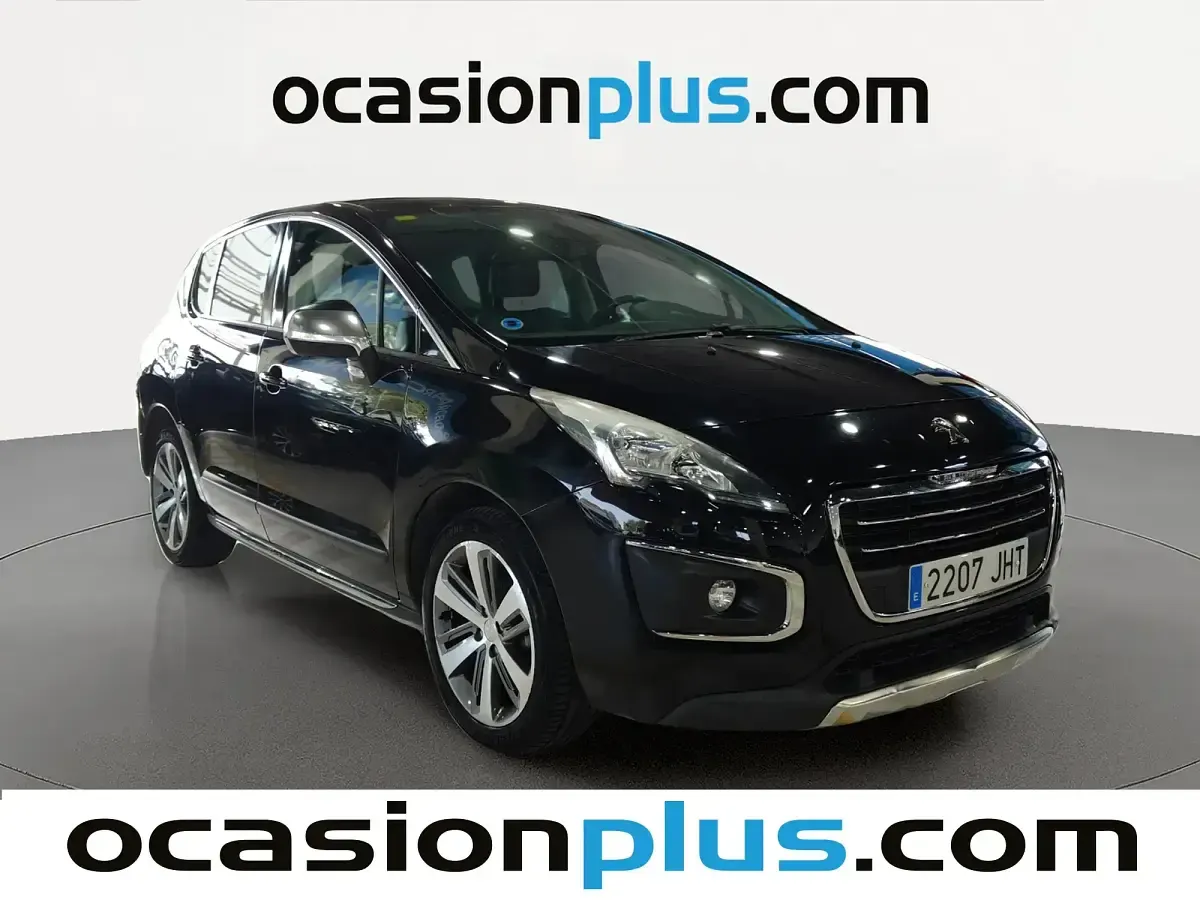 Usado Peugeot 3008 Allure 120 CV (88 kW) 2015 Negro Familiar
