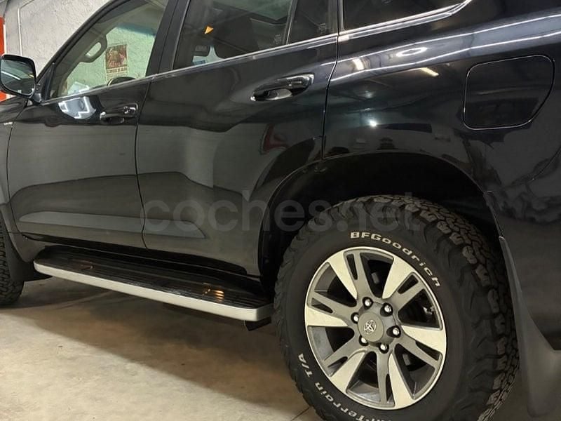 Usado Toyota Land Cruiser Limited 177 CV (130 kW) 2018 Negro SUV