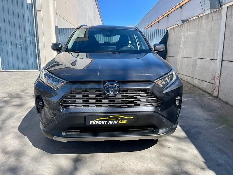 Usado Toyota RAV4 Hybrid Business Edition 218 CV (160 kW) 2022 Gris / plata SUV