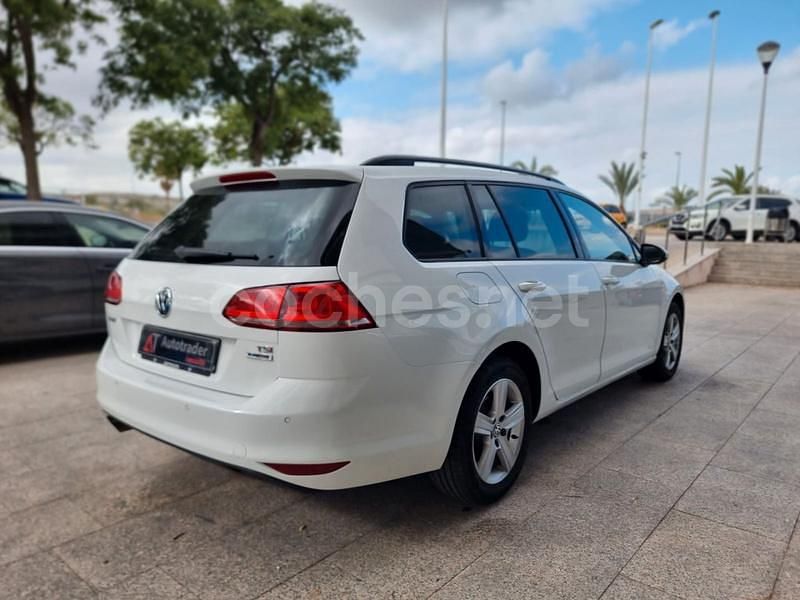 Usado VW Golf VII Advance 125 CV (91 kW) 2016 Blanco Familiar