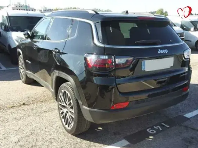 Usado Jeep Compass Limited 131 CV (96 kW) 2022 Gris SUV