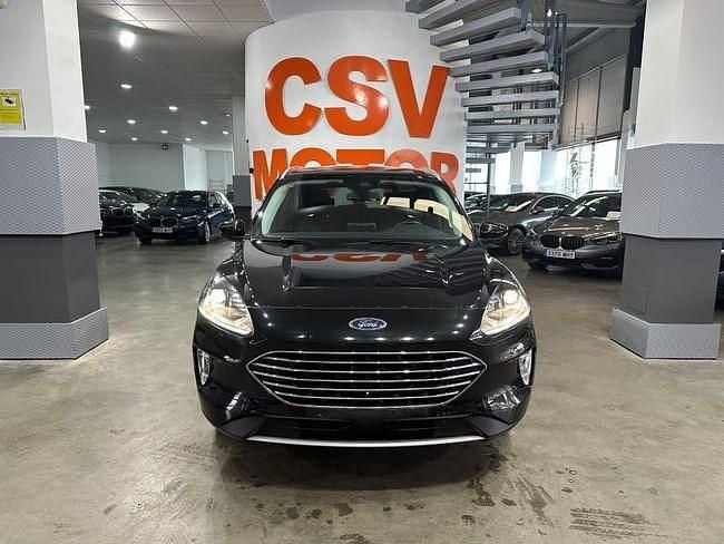 Usado Ford Kuga Titanium 190 CV (139 kW) 2022 Negro SUV